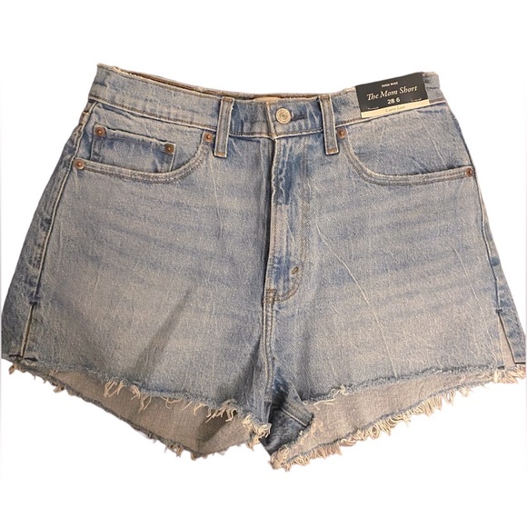 Abercrombie & Fitch Pants - NWT Abercrombie & Fitch HIGH RISE The 4" Mom Short